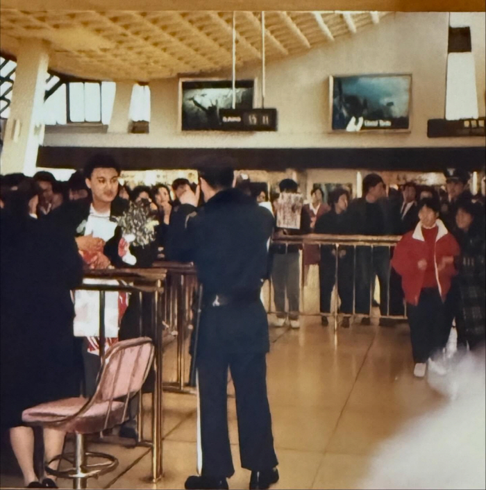 'Memories from 34 years ago...'Thank you for supporting me for a long time'. Park Joong-hoon recalls old memories