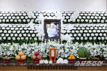 Wife Na Moon-hee → Daughter-in-law Park Hae-mi...The high kick family's goodbye to Lee Soonjae