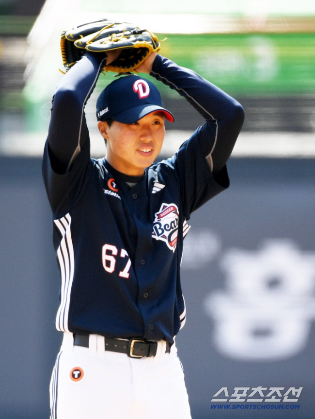 It was 8 billion Park Chanho's compensation player Hong Mingyu KIA Chooses 19-Year-Old Pitcher Prospects at Doosan