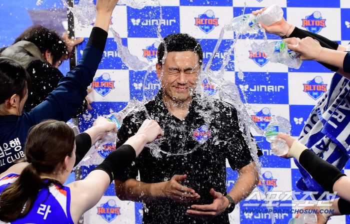  Acting director Yeo Oh-hyun, thrilling victory of debut match