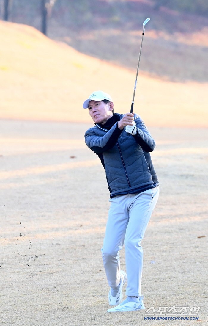  Director Lee Kang-chul is aiming for the green