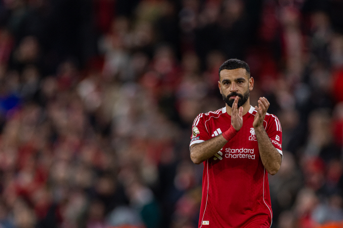 Salah, who left with applause like Son Heung-min, is interviewed only when he needs to re-sign the biggest crisis in his life