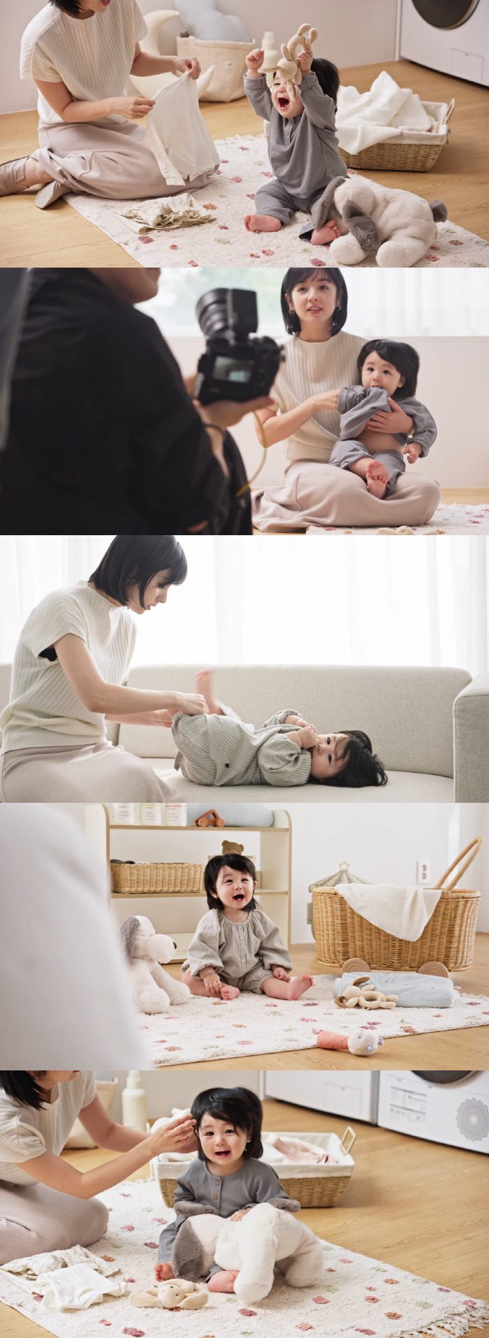 Shim Hyung-tak is a model with more than 500 million ad revenue per day..A sweet smile on the set