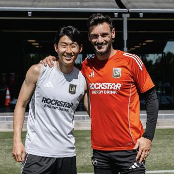 Sonny's forever captain officially announced, ending retirement rumors, staying at LAFC for one more year, with Son preparing for the 11th season with Son Heung-min