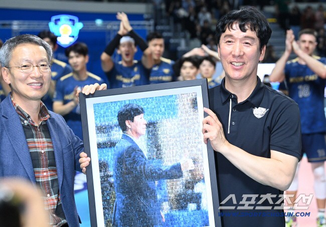 300 wins that no one can reach. The secret is to enjoy the progress of the player rather than to win the championship