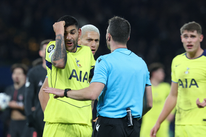 Captain Sonny was amazing! struggle with the weight of Romero's captain→ Point out the original cause of defeat...PK tribute rating of 3 points lowest