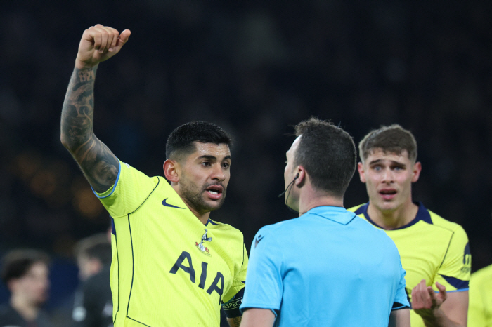 Captain Sonny was amazing! struggle with the weight of Romero's captain→ Point out the original cause of defeat...PK tribute rating of 3 points lowest