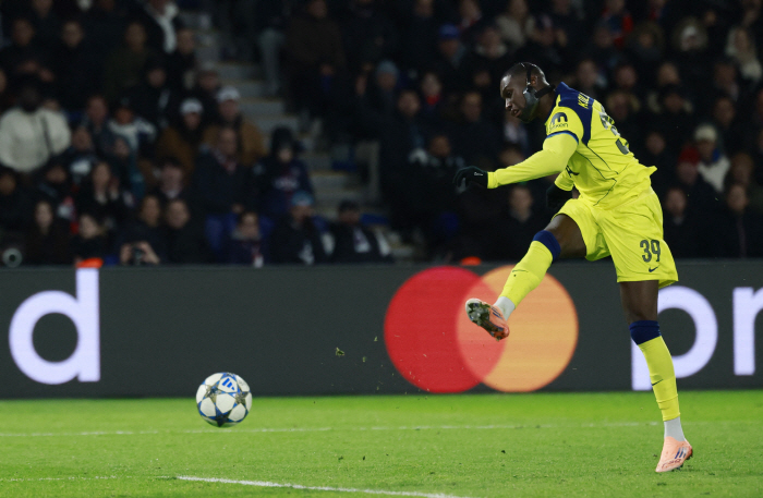 Captain Sonny was amazing! struggle with the weight of Romero's captain→ Point out the original cause of defeat...PK tribute rating of 3 points lowest