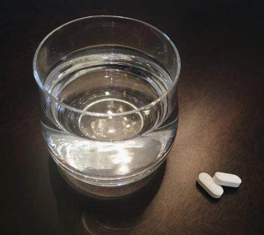 Feed diuretics to 200 interviewees to induce urine mistakes...a high-ranking government official's shock