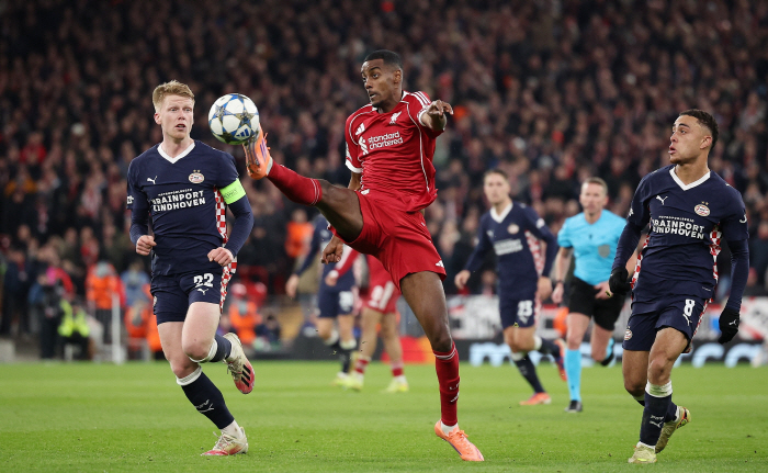 Son Heung-min's first wide-open Anfield goal...Neighborhood book Liverpool, record break again