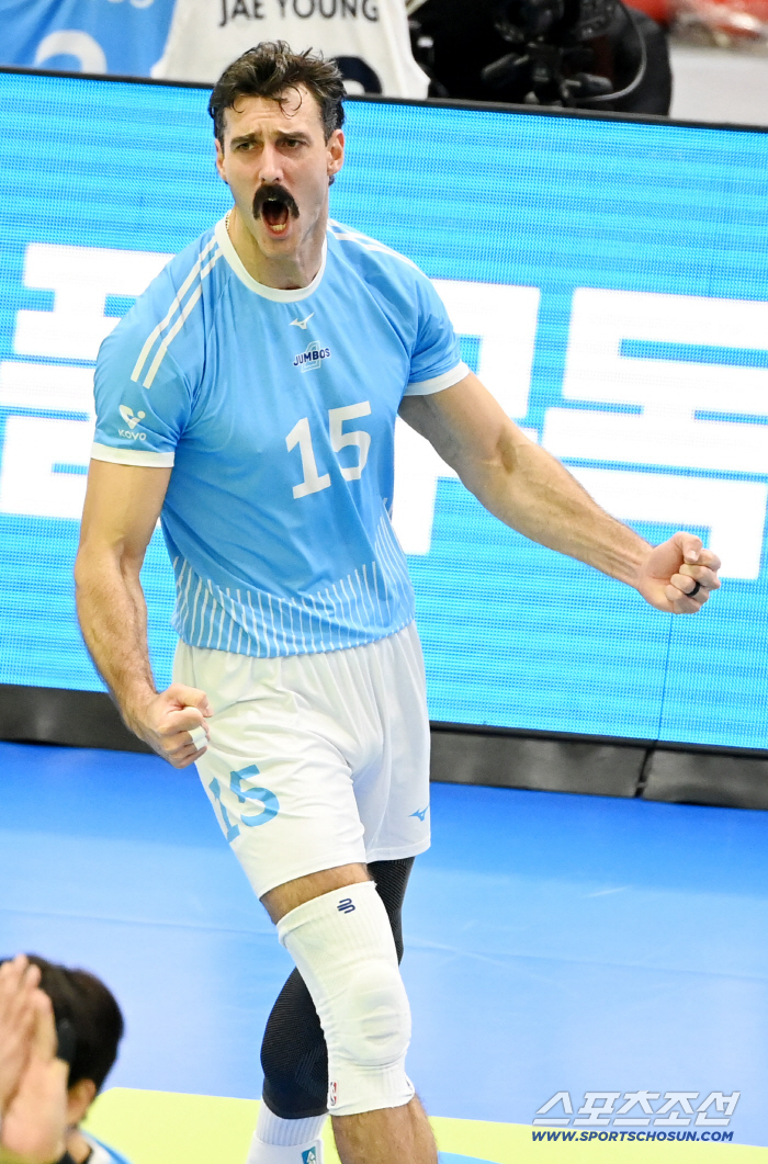 11 points difference in the 3rd set! 27-year-old Lim Jae-young's life game, Brazilian master Shin Eui-soo → Korean Air has won eight consecutive games...KEPCO Shutdown Overwhelmed