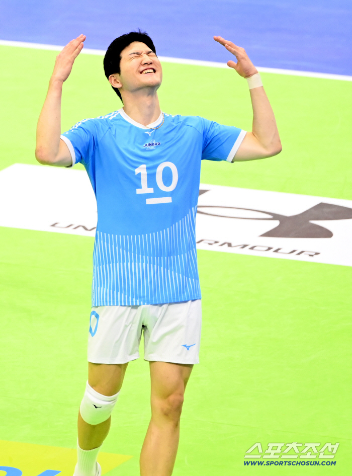 11 points difference in the 3rd set! 27-year-old Lim Jae-young's life game, Brazilian master Shin Eui-soo → Korean Air has won eight consecutive games...KEPCO Shutdown Overwhelmed