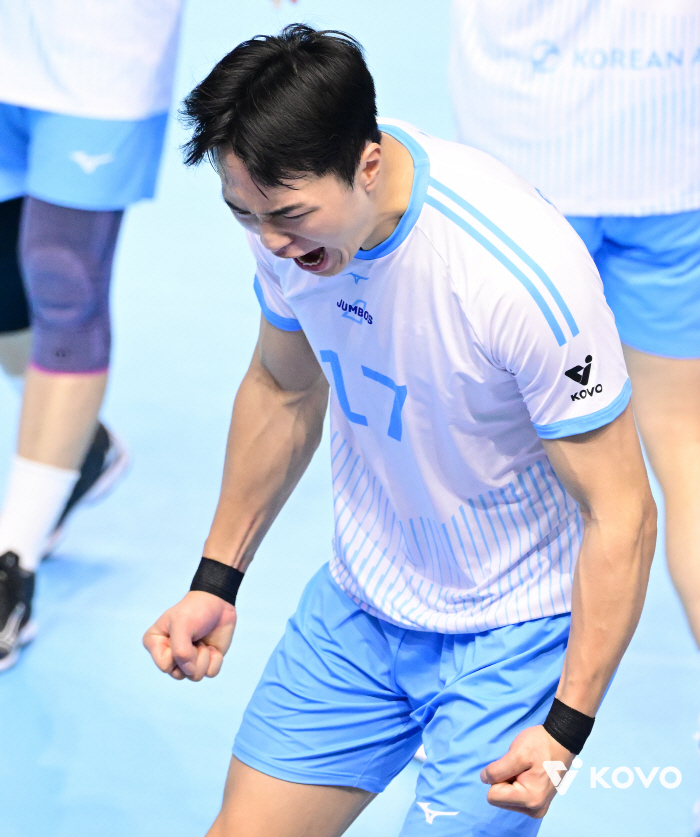 Back pain 2m1 big gun departure → When is it time to return? It's an injury I got from the national team... 