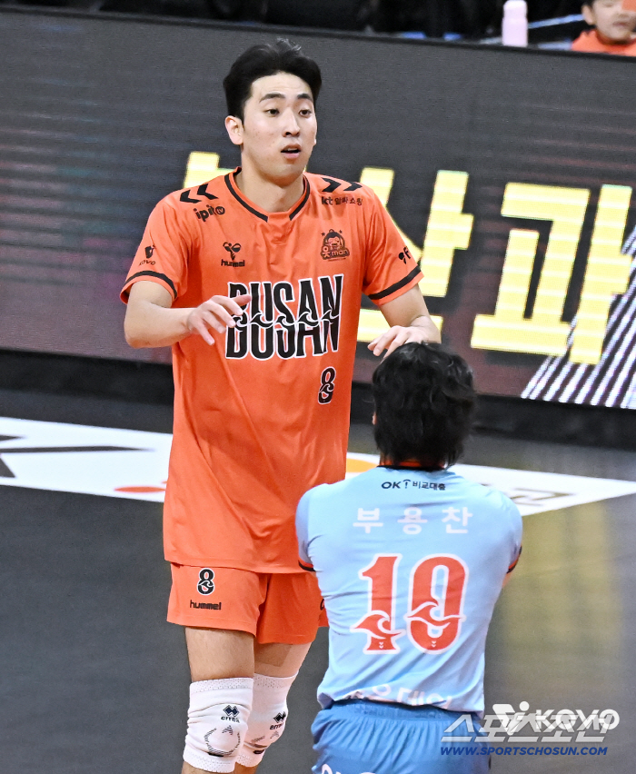 The belief in the growth period of the 201cm tall heater, which hits better than foreigners, encourages people