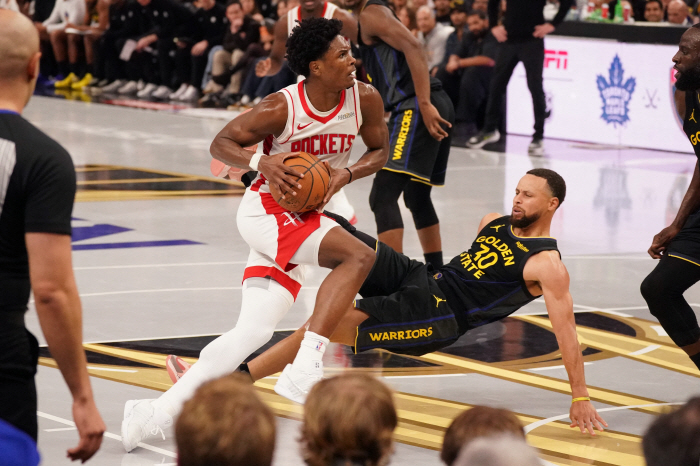 Even Wembley and Koonboy Curry collapsed. An extraordinary number of superstar injuries. NBA Aces in a Time of Suffering for a Reason