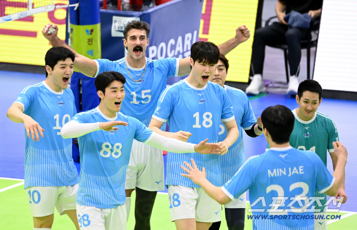  Korean Air won 3-0