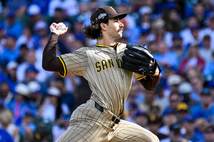 Why did Toronto overpay 307.6 billion? I threw well once out of 5 years. An analyst