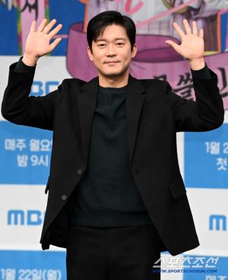 Kim Daeho, is this why you declared free..I wish you recognized me as a celebrity's life romance confession (Auntura)