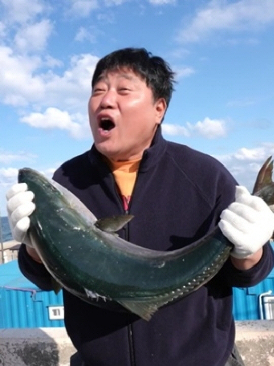 Yang Jun-hyuk, the defense line business is a big hit..Invest all the money earned from 3 billion players in annual sales (devil)