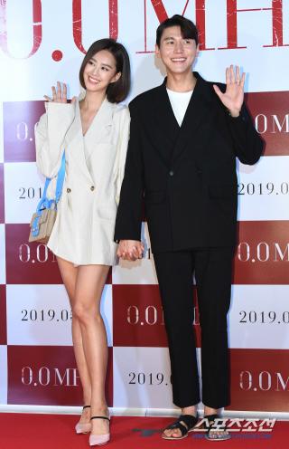 Ji So-yeon ♥ Song Jae-hee takes off her underwear and lets her daughter take a bath, and she's embarrassed by a postpartum helper (Belarier)