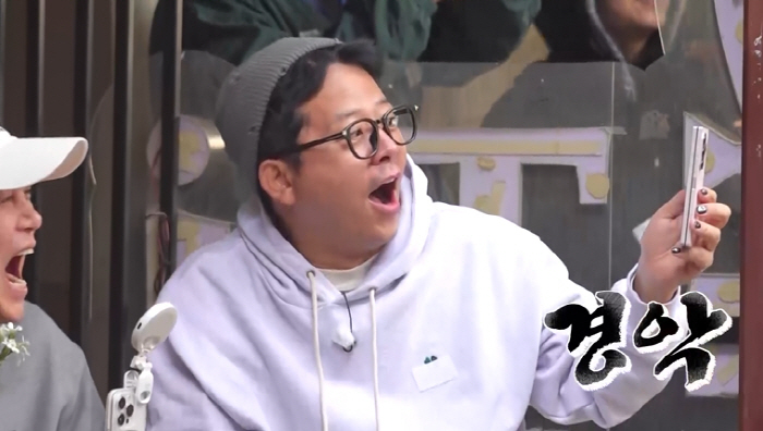 Kim Ji-min ♥ Kim Jun-ho will quit smoking, drink alcohol, and be loyal to Jimin...I will try to be a healthy second generation Resolution (Self-packing Tour 4) 