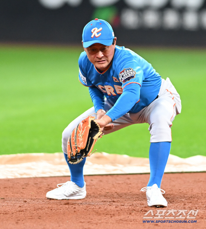 Lee Dae-ho and Kim Tae-kyun, best friends in the Korea-Japan Dream Players game, avenged their defeat last year, so I look forward to seeing Dae-ho come