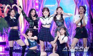 Oh My Girl’s Mimi Reveals Her Debut Story and Group’s Near-Dissolution