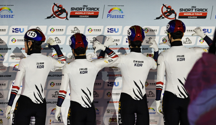 On the first day of the 4th short track red light competition, short track X Choi Min-jeong, Kim Gili, 4th place in the 3000m relay, 3 men's and women's 500m tickets are on the verge of failure 