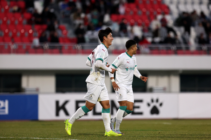 It's the Daejeon era! Director Hwang Sun-hong's Daejeon Hana Citizen, Gimcheon Sangmu 30, and cheers for the first runner-up in the foundation