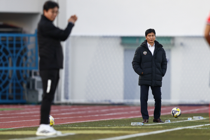 It's the Daejeon era! Director Hwang Sun-hong's Daejeon Hana Citizen, Gimcheon Sangmu 30, and cheers for the first runner-up in the foundation
