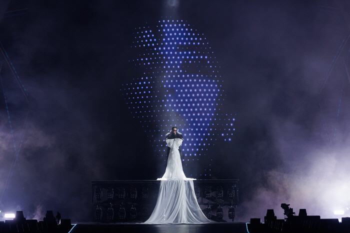 G-Dragon Responds to Live Performance Criticism While Supporting Hong Kong Recovery Efforts