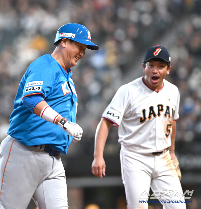 Two doubles and a home run. Joseon's No. 4 hitter goes wild again in Japan. I told Lee Jong-beom that I would hit a home run...