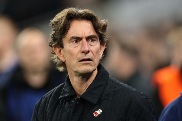 The BBC is shocked too! Since Son Heung-min is not here, the coach's authority is also screaming and colliding → Frank officially acknowledged. I don't know because I haven't seen the incident