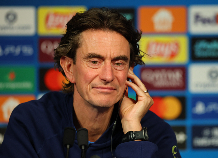 The BBC is shocked too! Since Son Heung-min is not here, the coach's authority is also screaming and colliding → Frank officially acknowledged. I don't know because I haven't seen the incident