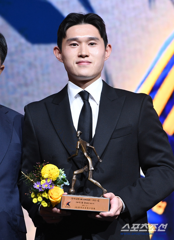  K League 1's best 11, the best striker in the league is A.C.E. Lee Dong-kyung, trying to be a better player → Thank you for the opportunity to fight for the top scorer