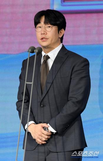 Park Chan-ho → Yang Hyun-jong, Kia's aftermath after Choi Hyung-woo's departure, was spared mentioning…Tell the players not to get into an accident