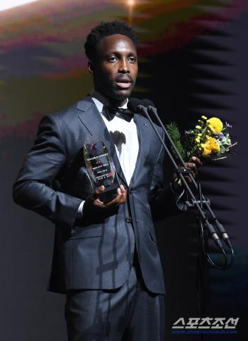  Incheon Gerson, who was named the MVP of K League 2