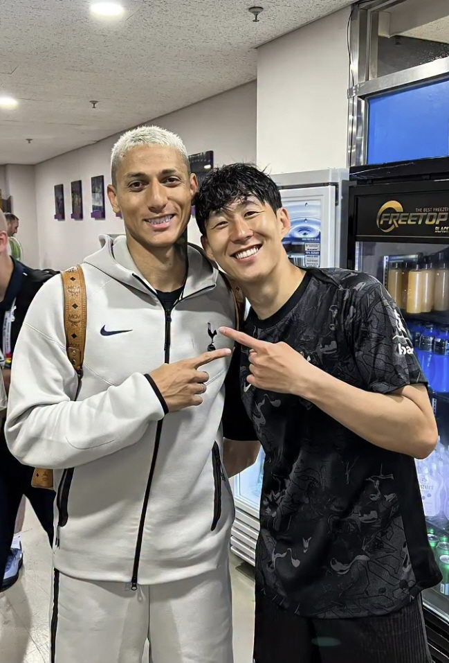 The biggest amount of criticism ever! Leads to Tottenham's ruin → Frank's misaligned love only when he realizes it's a crisis? A.C.E. candidate's fall to succeed SON