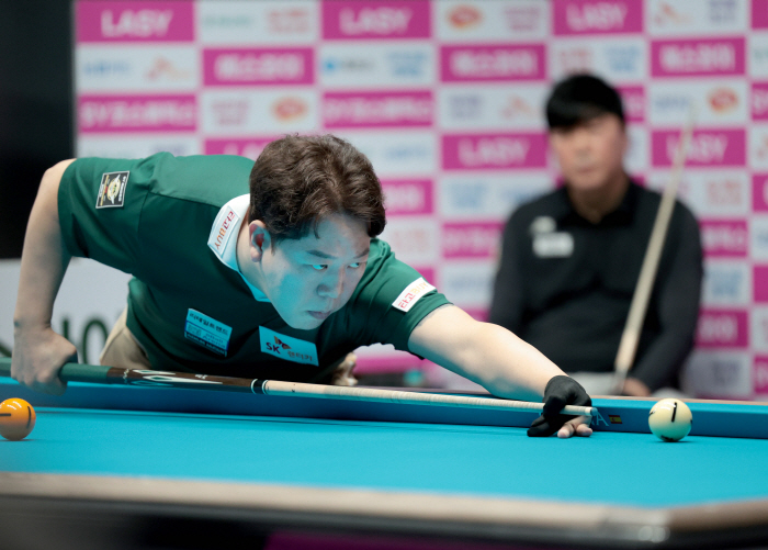 Cho Jae-ho, who returned from a calf injury, beat Lee Hee-jin in the PBA 128th round to advance to the round of 64