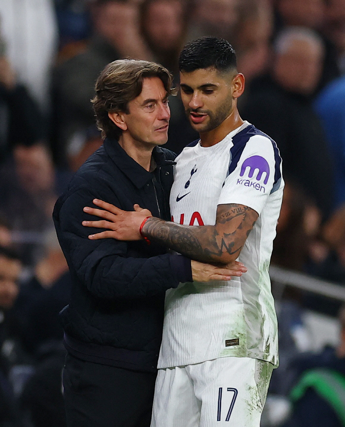 Director Frank's official announcement, did you feel pressure to replace him? I'm not a real fan of Tottenham. Criticizing the shock → We're nothing without fans. Change our posture