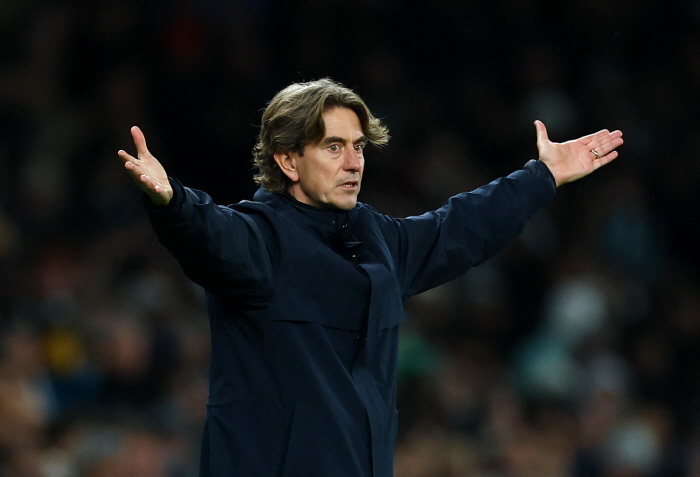 Director Frank's official announcement, did you feel pressure to replace him? I'm not a real fan of Tottenham. Criticizing the shock → We're nothing without fans. Change our posture