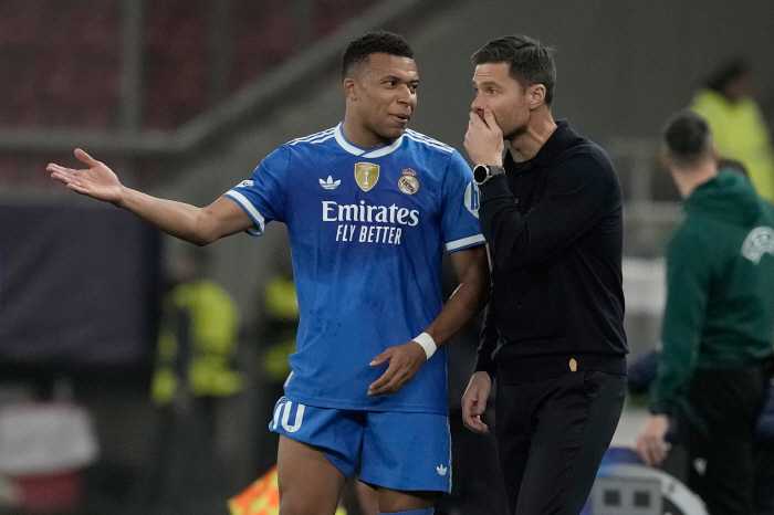 Divide, conflict, catastrophe Real Madrid, it falls like this, Alonso supporters vs hardcore locker room completely divided