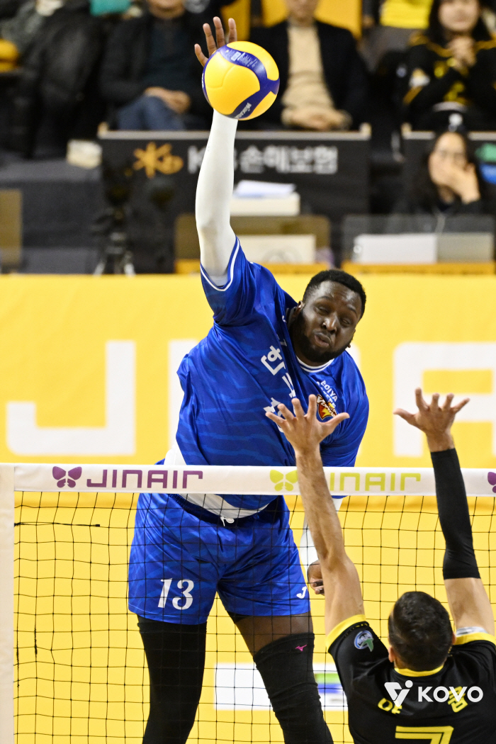 Hyundai Capital War, which was like a war, was it the aftermath of only two days off? KB Insurance suffered a shock shutdown defeat to KEPCO