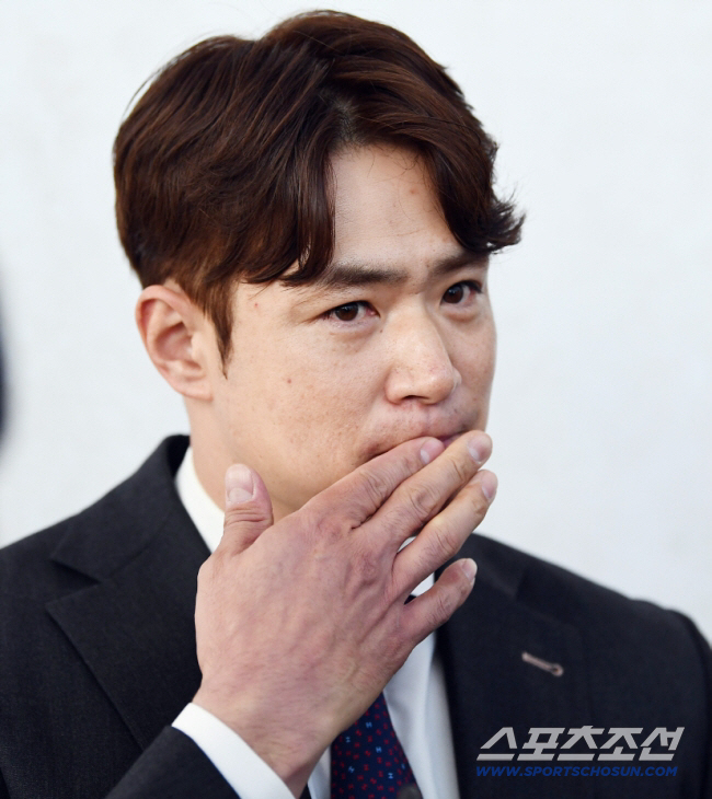 I'll listen to it myself SSG finally came to a conclusion, Kim Jaehwan is meeting.