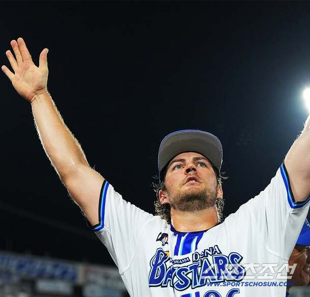 It's not an offer situation. Yokohama let go. a controversial bower that won a Cy Young Award. Are you retiring now