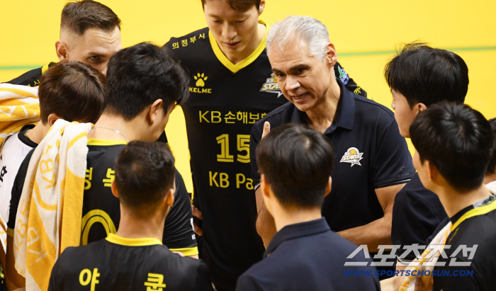  Director Leonardo Carvalho orders operation