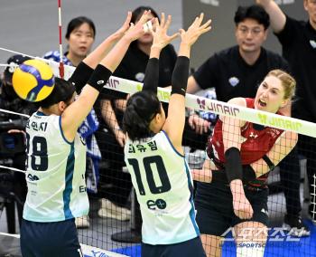  I can feel Carly's spike, power