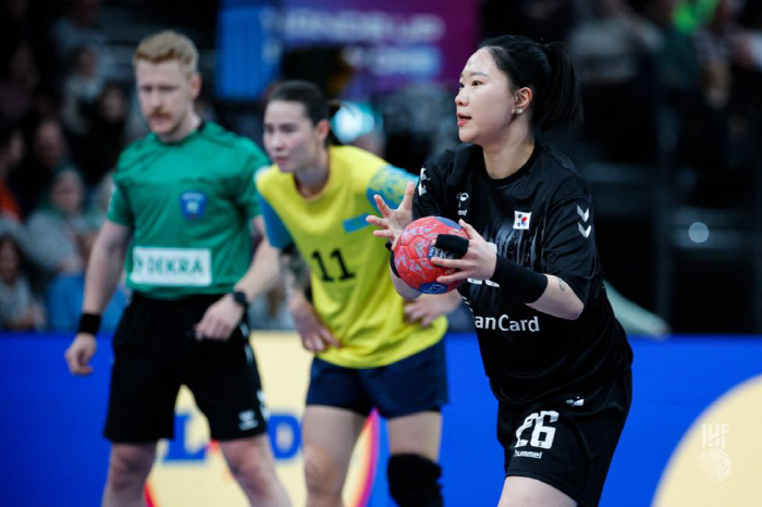 South Korea's 女 Handball Beat Kazakhstan to Advance to World Championship Final League