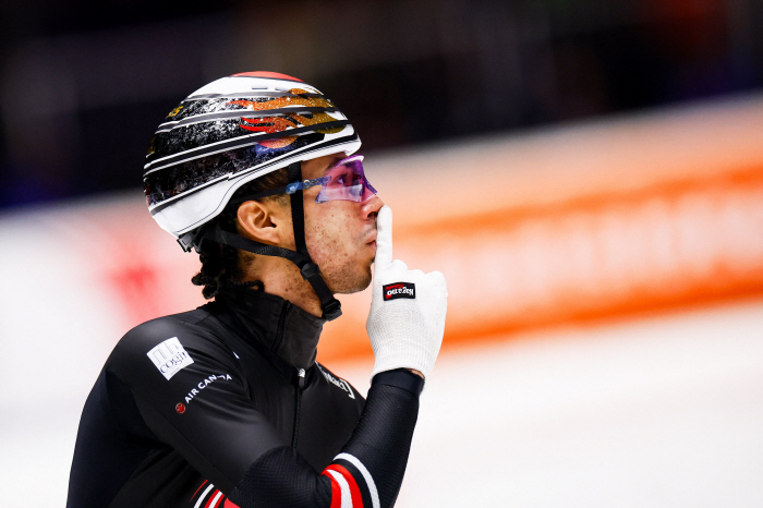 There's a slump, but there's no downfall! Short Track Successfully Recovered, World Tour 4th Final Day Kim Ki-li Lim Jong-un Run closes the competition with 2동 Dong 2수확 金 金 금 대회2 마감2 임질주 종· 투어로일 최종월드언로