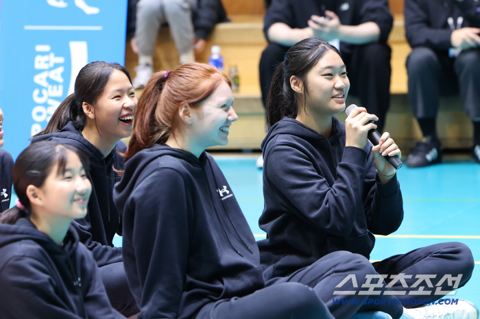 Volleyball Empress Kim Yeon-kyung X Legend Kim Nara X Hong Seok-man X Won Yoon-jong X Ki Bo-bae, Gyeongnam Girls' Middle School Busan High School Clean Sports Mentoring Explodes Popularity!